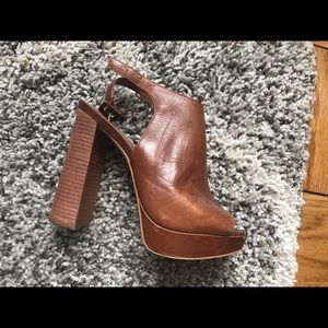 Leather chunky heels!